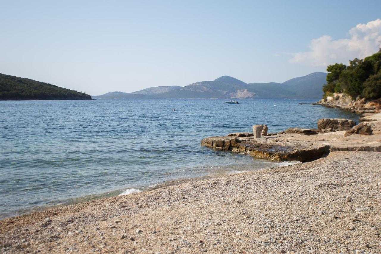Suntime Apartment Tivat Exterior photo